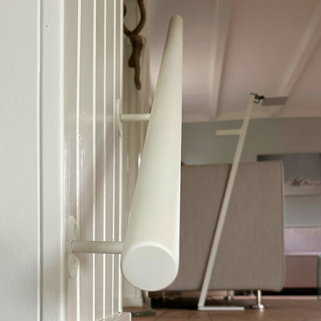 Ronde witte stalen trapleuning op maat