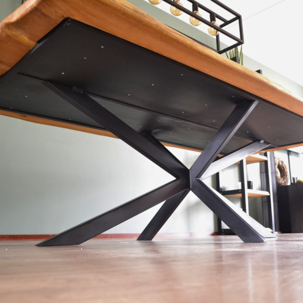 Stalen tafelonderstel op maat